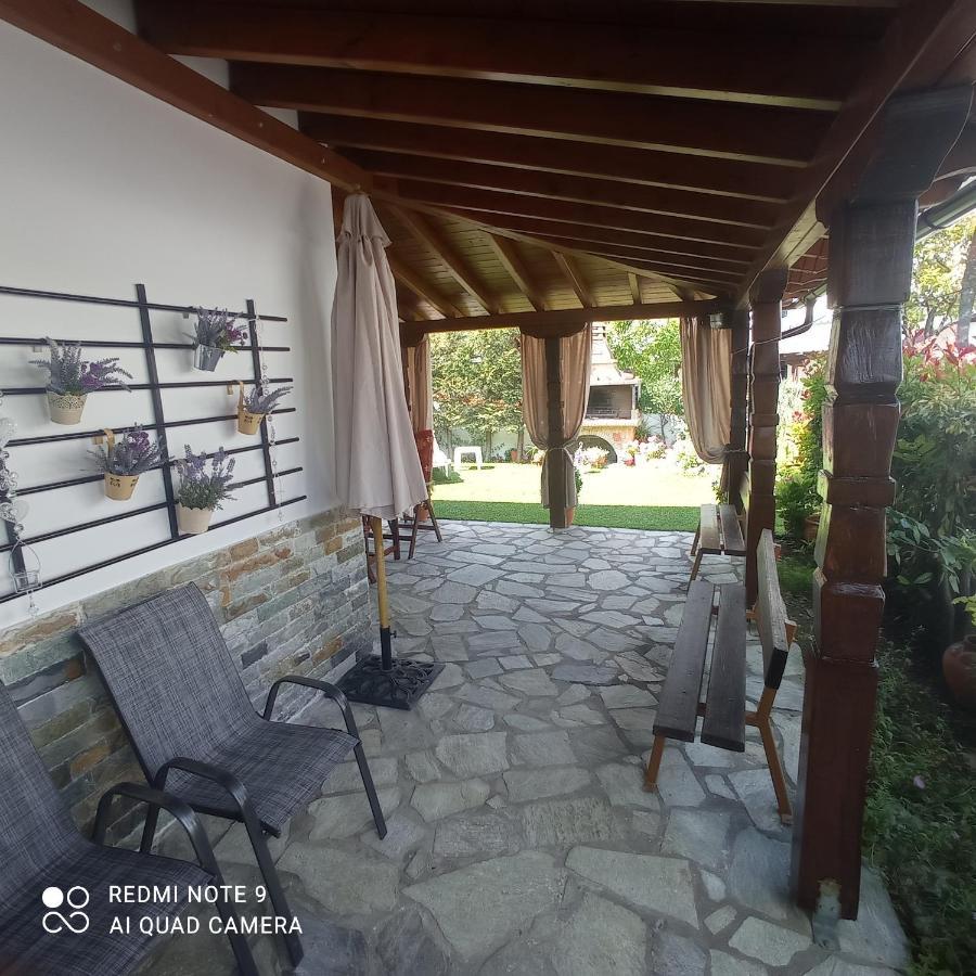 Villa Poly'S Sea Side House Koropi Exterior foto
